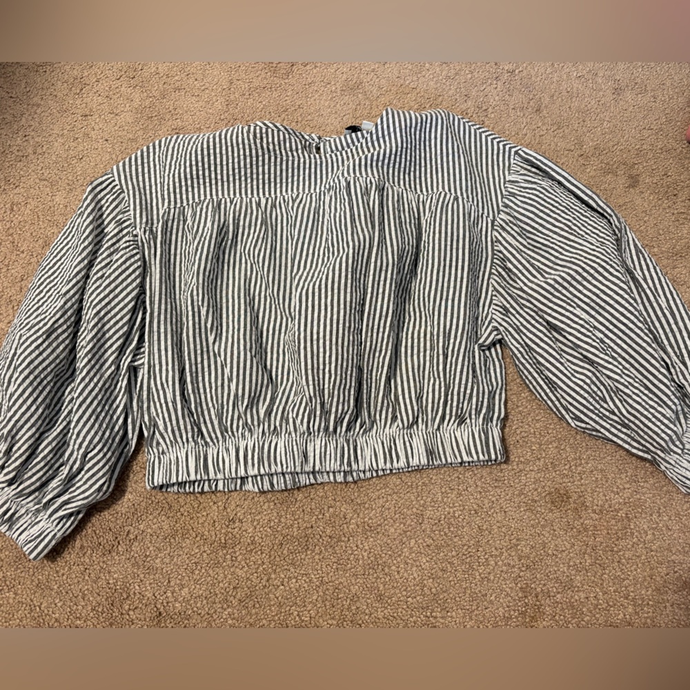 Longsleeve crop top